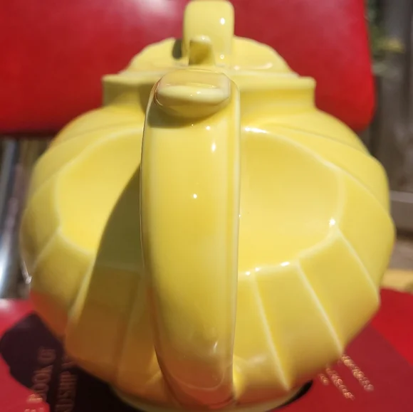 Vintage 40's Hall parade pattern canary yellow art deco teapot with hook lid